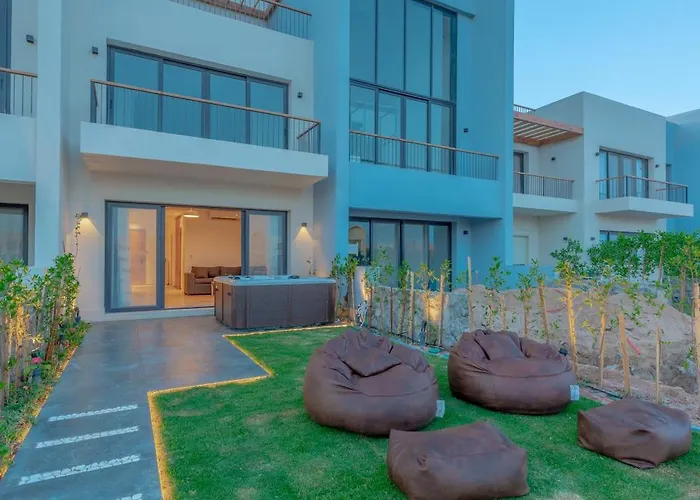 Chic 1 Bedroom With Private Jacuzzi * Gurdaka