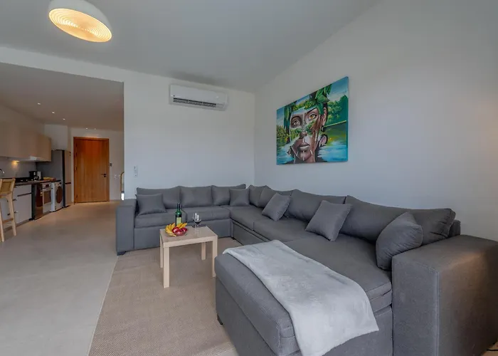 Apartman Chic 1 Bedroom With Private Jacuzzi Gurdaka