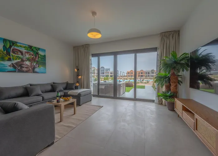 Chic 1 Bedroom With Private Jacuzzi