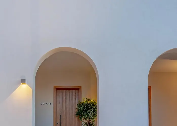 Chic 1 Bedroom With Private Jacuzzi Apartman Gurdaka